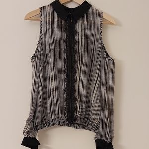 Mossimo Black & White Long Sleeve Blouse Lace Front Accent Bow Tie Sleeves